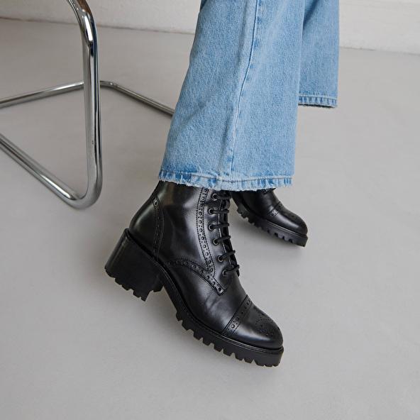 Jonak Boots à Lacets Et à Talons In Black Leather ANDERS