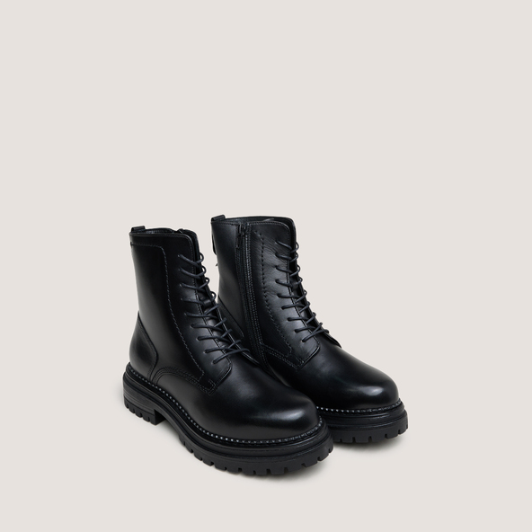 Jonak Boots à Lacets Et Semelles Crantées In Black Leather ADALICE