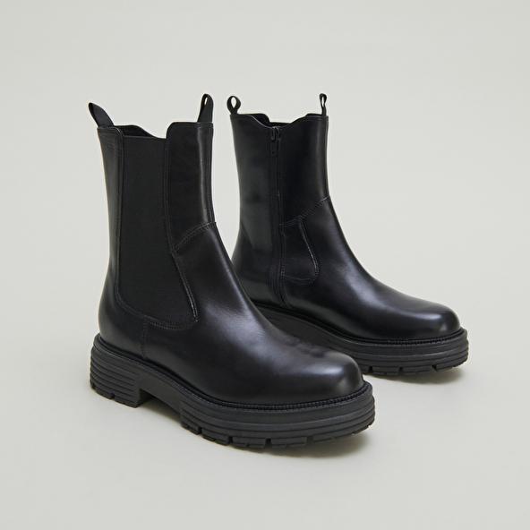 jonak Boots à semelles crantées in black leather ANTONELLE