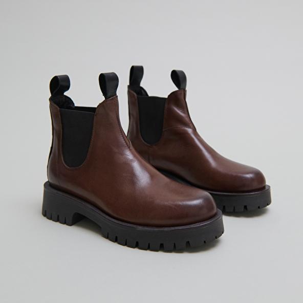 jonak Boots à semelles crantées in brown leather ROCHE