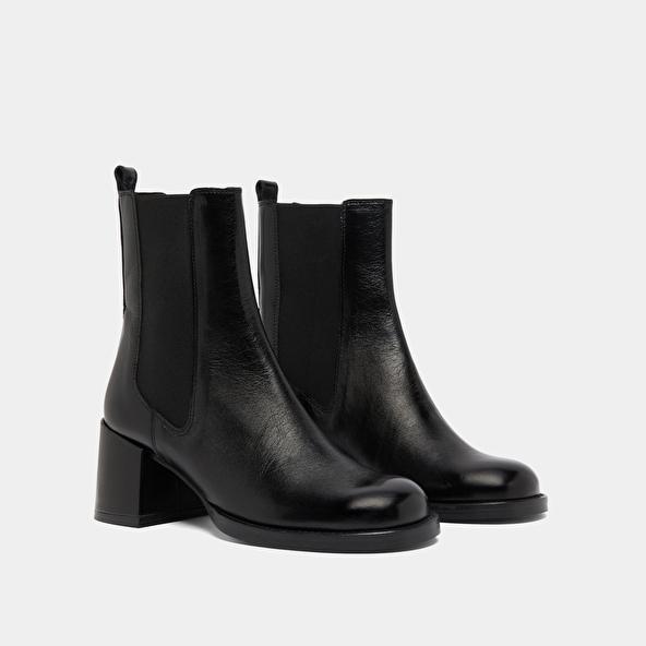 Jonak Boots à Talons Et élastiques In Black Distressed Leather BIENVUE