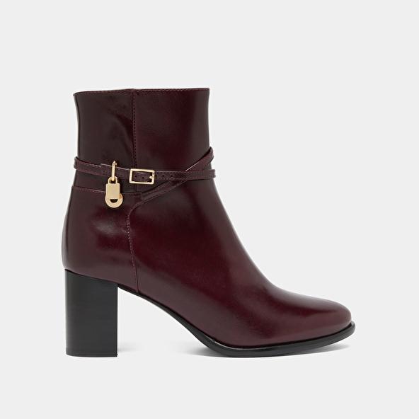 Jonak Boots à Talons Hauts Et Charms Dorés In Burgundy Leather DRAME