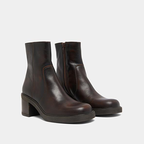 Jonak Boots à Talons In Brown Distressed Leather PANDA