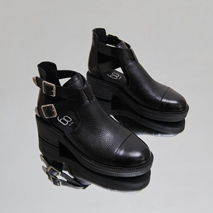 jonak Boots ouvertes à boucles in black grained leather and black leather REBUILD