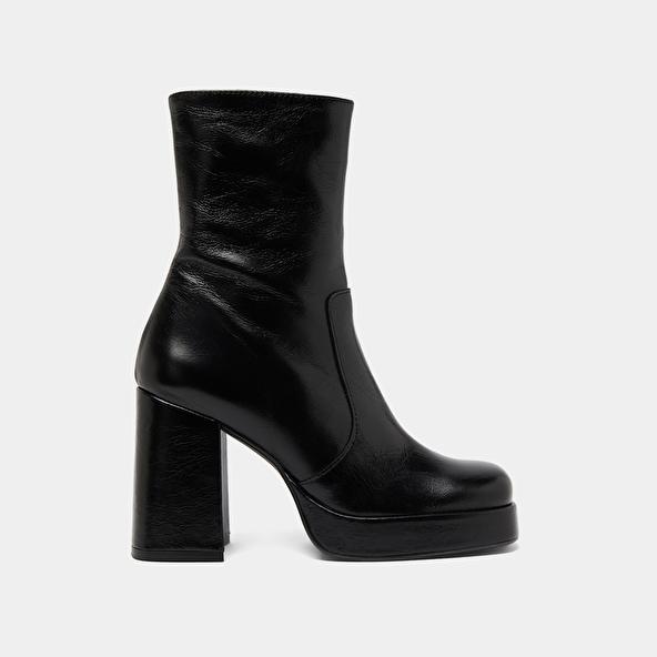 Jonak Boots With Heels And Square Toes In Black Aged Leather BEN