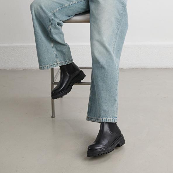 Jonak Boots With Notched And Elastic Soles In Black Leather AMANDINE