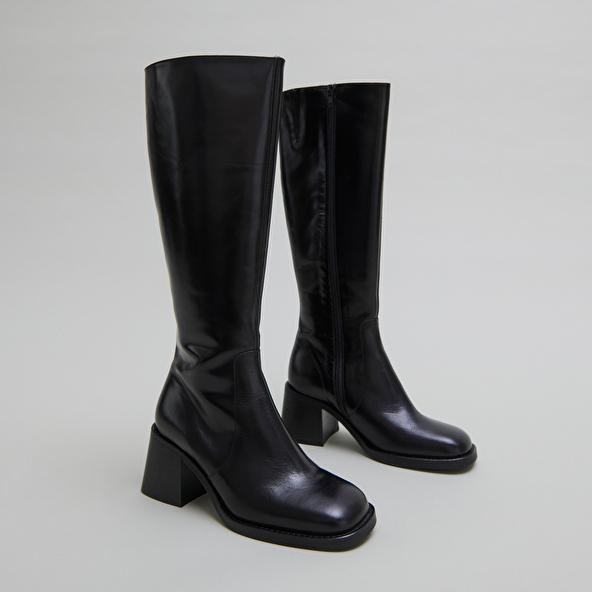 Jonak Boots With Thick Heels And Square Toes In Black Leather DIOU