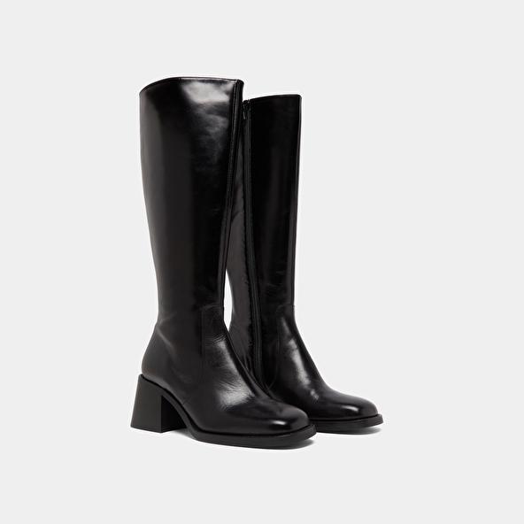 Jonak Boots With Thick Heels And Square Toes In Black Leather DIOU