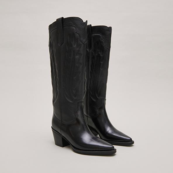 jonak Boots with thick heels and visible stitching in black grained leather DILO