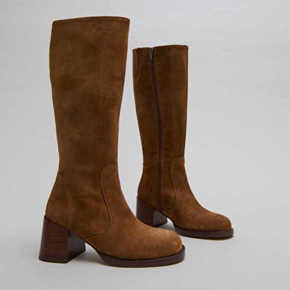 Jonak Bottes à Talons Et Bouts Arrondis In Cognac Suede BIENVENUE