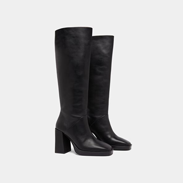 Jonak Bottes à Talons Hauts Et Bouts Carrés In Black Leather DETHLEE