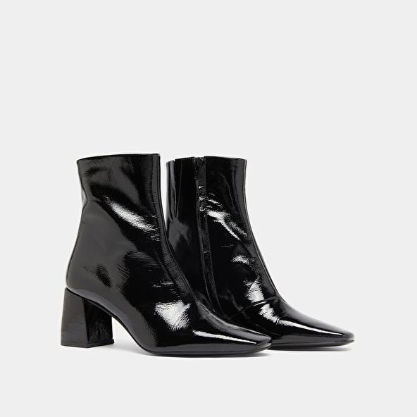 Jonak Bottines à Bouts Pointus In Black Pleated Patent DALIBAR