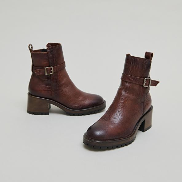 Jonak Bottines à Bouts Ronds Et Boucles In Cognac Reptile Leather CLOVIS