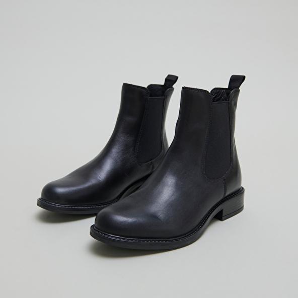 jonak Bottines à bouts ronds in black leather AUDRY