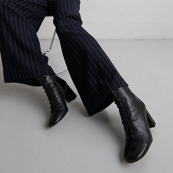 jonak Bottines à talons et à lacets in black leather BOSE