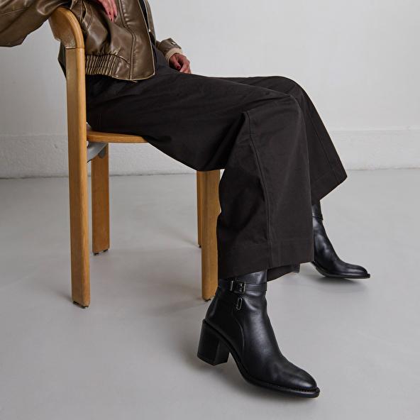 Jonak Bottines à Talons Et Boucles In Black Leather CAJOU