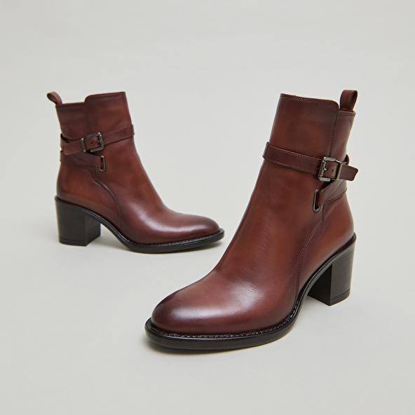 Jonak Bottines à Talons Et Boucles In Cognac Leather CAJOU