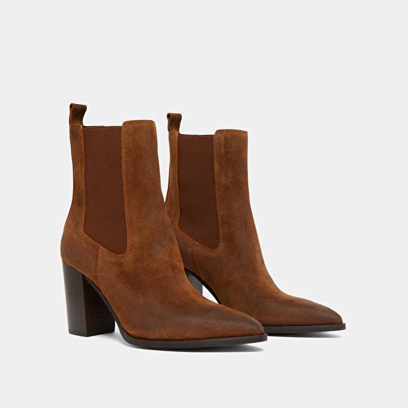 Jonak Bottines à Talons Et élastiques In Cognac Laminated Suede PEPITA