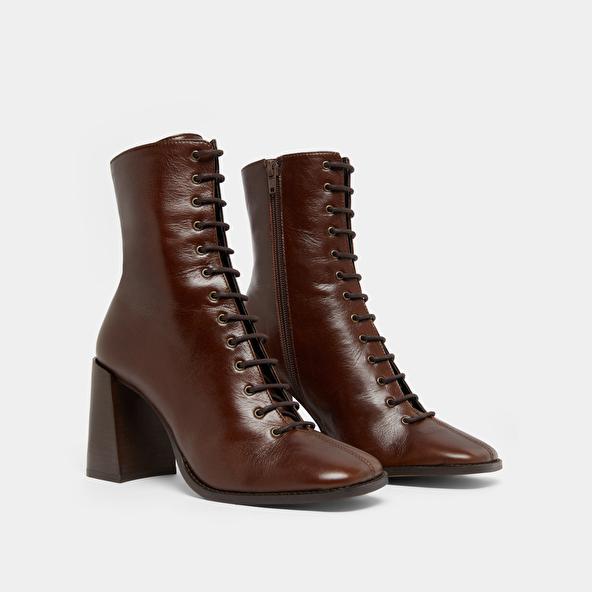 Jonak Bottines à Talons Lacées In Brown Distressed Leather VANDELLE