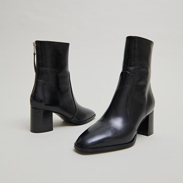 jonak Bottines avec fermeture éclair arrière in black leather DETRAS