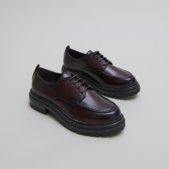 jonak Derbies à semelles crantées in red-brown leather ADALOU