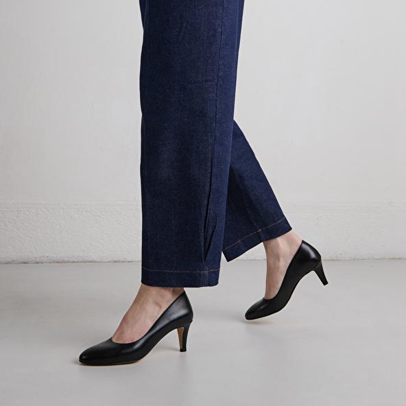 jonak Escarpins à bouts arrondis in black leather VELIA