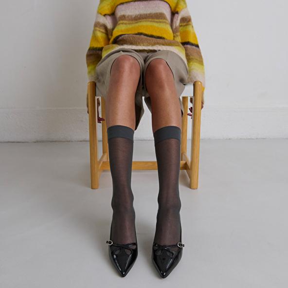 jonak Escarpins à brides croisées in black shiny leather DOUCHKA