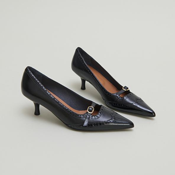 jonak Escarpins à brides et détails perforés in black patent and black leather DALTA
