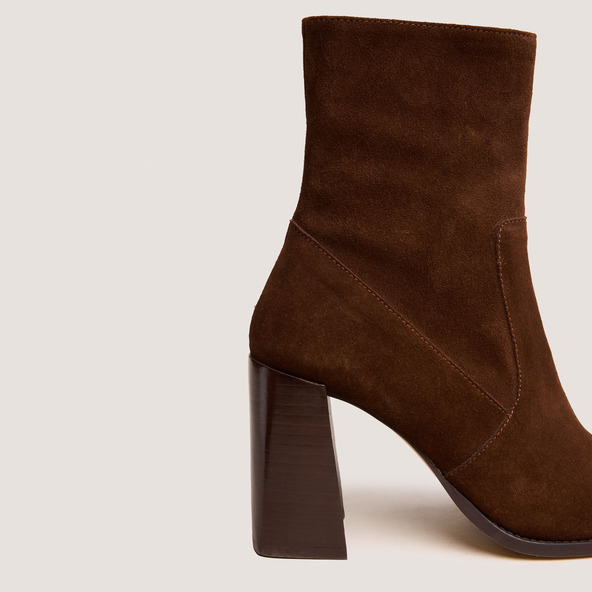 Jonak Heeled Ankle Boots With Square Toe In Brown Suede VIDAL