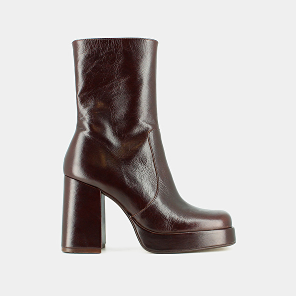 Jonak Heeled Ankle Boots With Square Toes In Chocolate Distressed Leather BEN