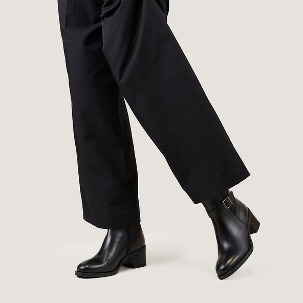 Jonak Heeled Boots With Buckles In Black Leather GARANCE