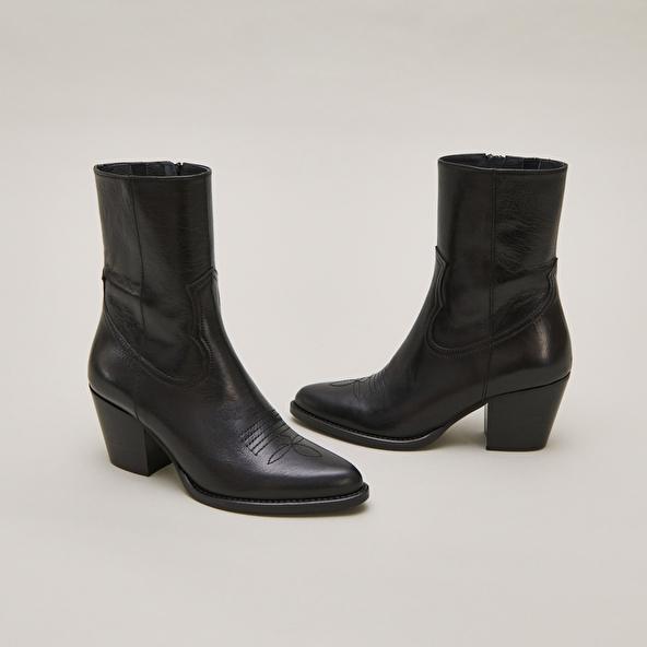 jonak Heeled boots with topstitch in black leather DJAMENA