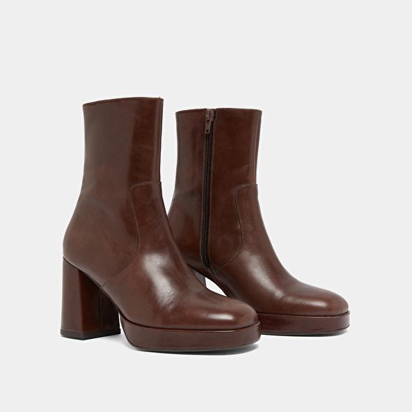 Jonak Heeled Lowboots With Square Toes En Cuir Marron Foncé VESNA
