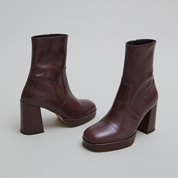 jonak Heeled lowboots with square toes en cuir marron foncé VESNA