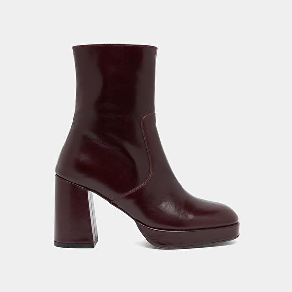 Jonak Heeled Lowboots With Square Toes In Burgundy Leather VESNA