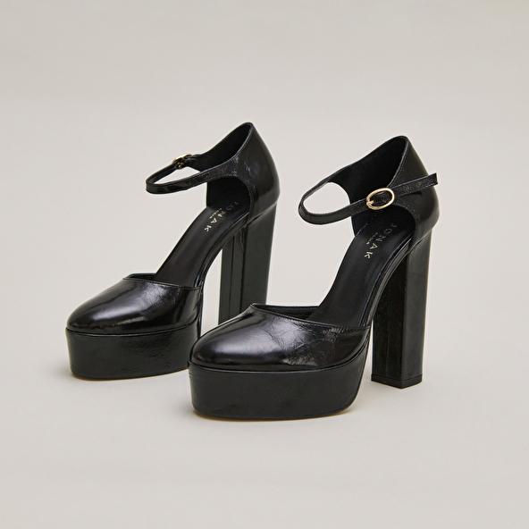 jonak Heeled Mary Jane and platforms in black glazed leather VANCOUVER