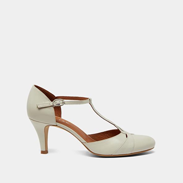 Jonak Heeled Mary Janes And Adjustable Buckles In Ecru Distressed Leather VERMEIL