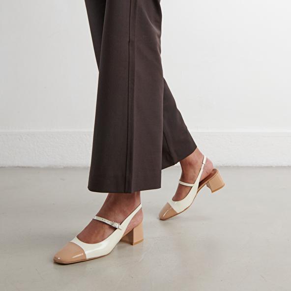 Jonak Heeled Mary Janes In Beige And Ecru Patent DOUMY