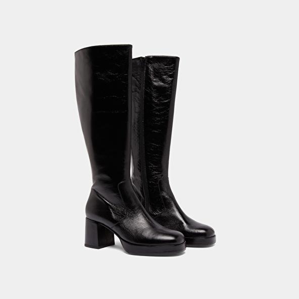 Jonak Heeled Platform Boots In Black Distressed Leather VANEO