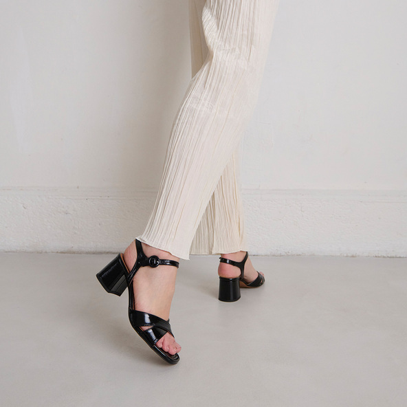Jonak Heeled Sandals In Black Pleated Varnish BRIELLA