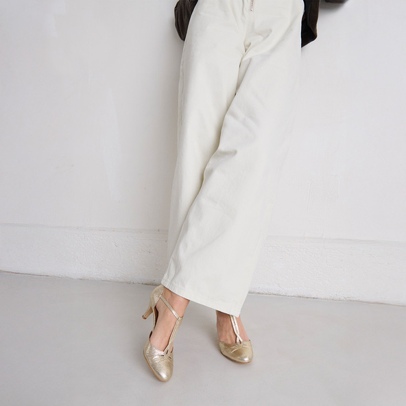 Jonak Heeled T-bar With Adjustable Buckles In Platinum Metallic Synthe VERMEIL