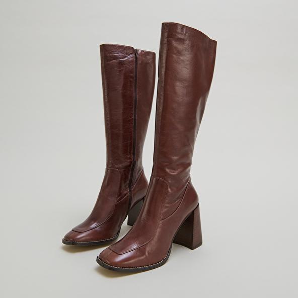 jonak High boots with square toes in brown leather VAUBANE jonak High boots with square toes in brown leather VAUBANE