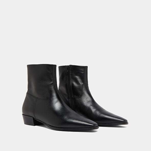 Jonak Boots à Bouts Pointus In Black Leather PACHA