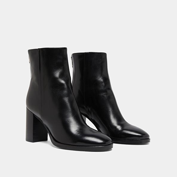Jonak Boots With Heels In Black Leather DEEP