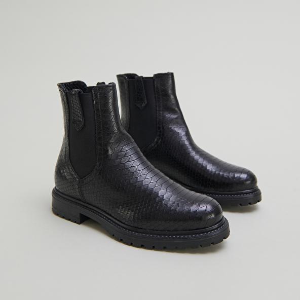 jonak Flat boots in black reptile CANDIDE