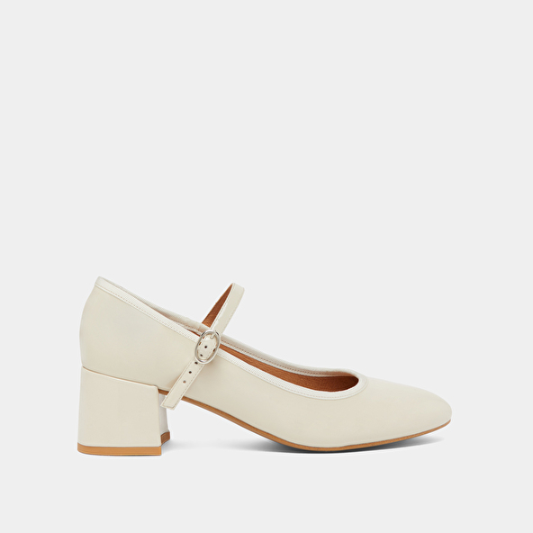 Jonak Heeled Babies In Ecru Patent DALMATIE