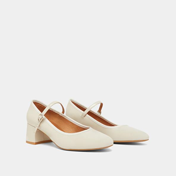 Jonak Heeled Babies In Ecru Patent DALMATIE