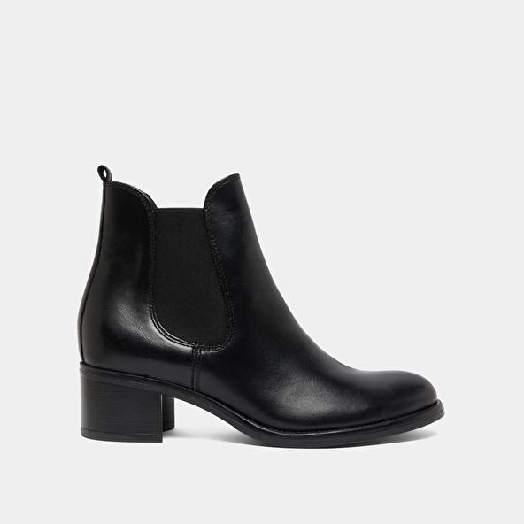 Jonak Heeled Lowboots In Black Leather CALCUTTO