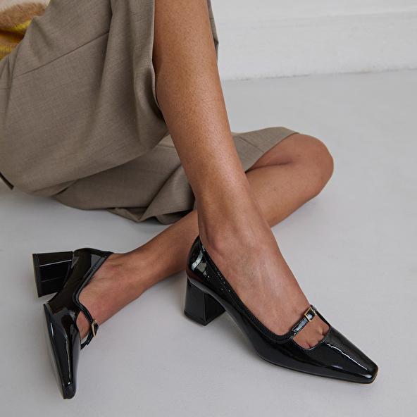 jonak Heeled Mary Jane in black patent DIOLA