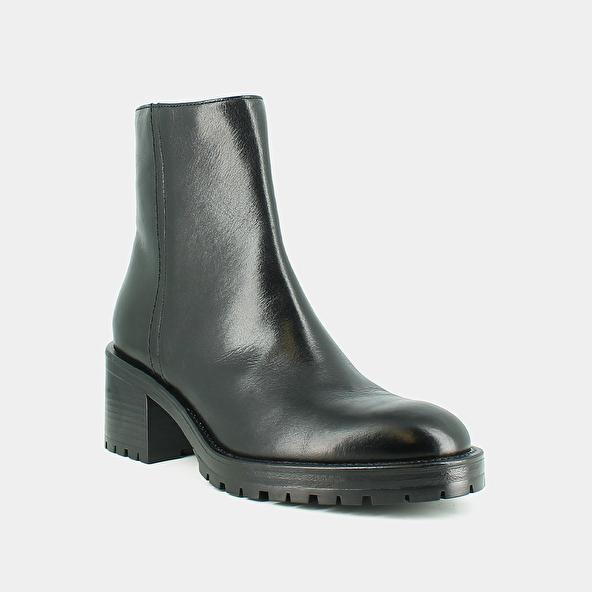 Jonak Lowboots With Heels In Black Leather CECILIA